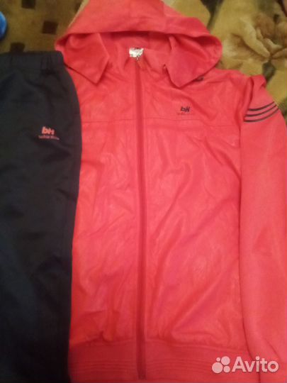 Спортивный костюм женский