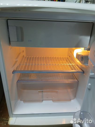 Холодильник indesit