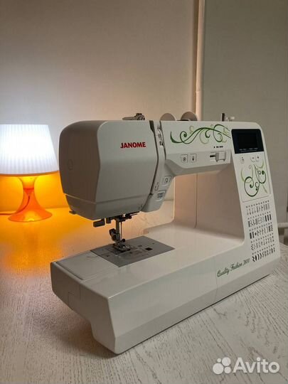 Продам швейную машинку Janome Quality Fashion 7600