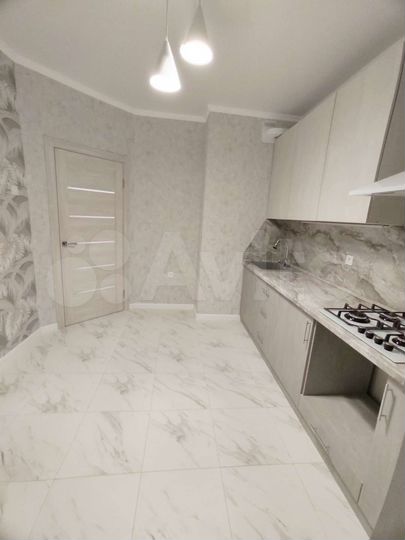 2-к. квартира, 53 м², 2/18 эт.