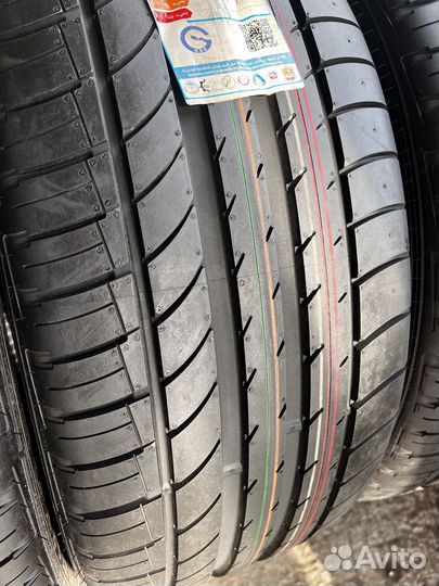 Dunlop SP QuattroMaxx 275/40 R22