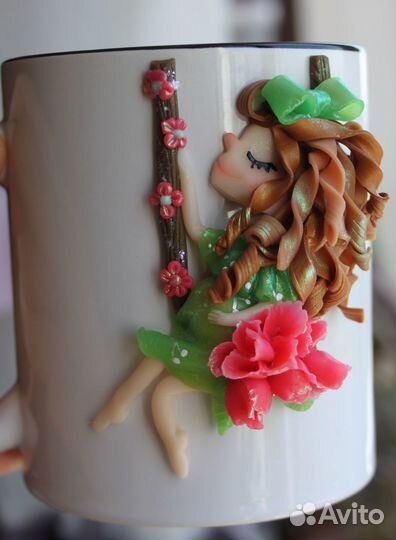 Кружка с куклой (оригинальный подарок с декором)