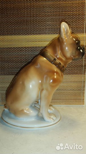 Статуэтка фарфор