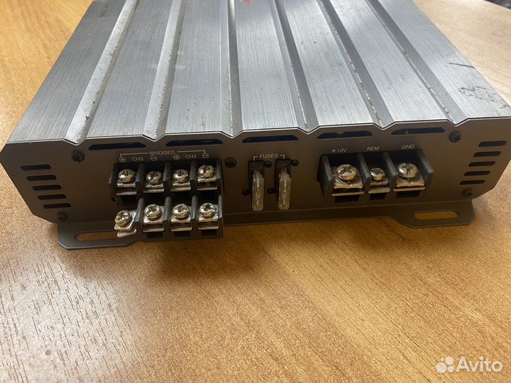 4-канальный усилитель Dragster DAE 406