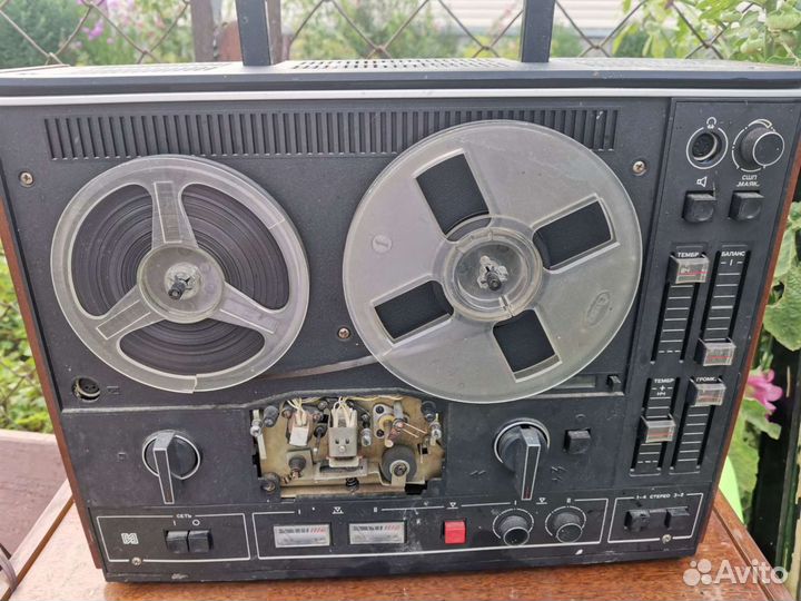 Катушечный магнитофон