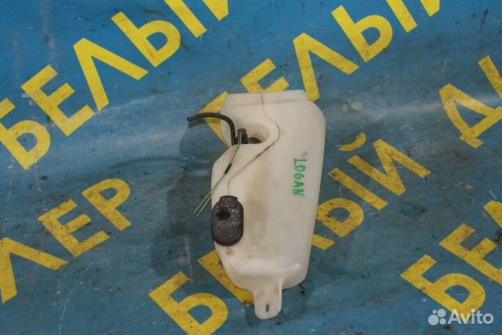 Бачок омывателя лобового стекла Renault Logan