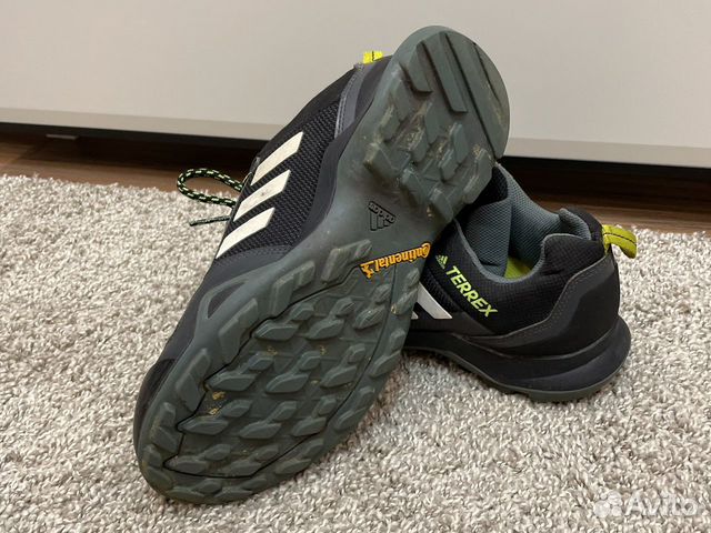 Adidas мужские кроссовки 40,5 оригинал