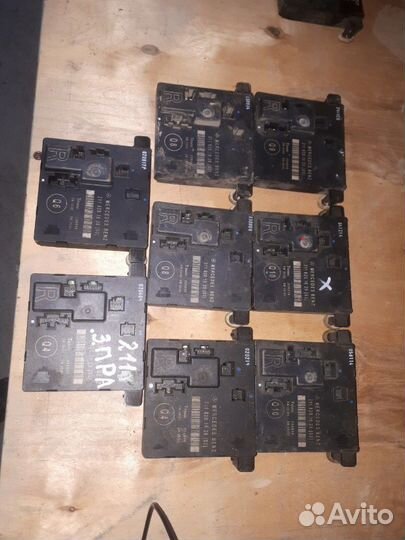 Блок управления двери 211 820 16 26 мерседес 211