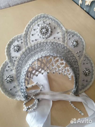 Кокошник праздничный снегурочки