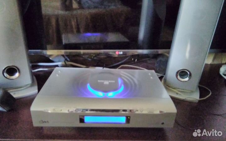 Музыкальный стильный центр радио и проигрыватель