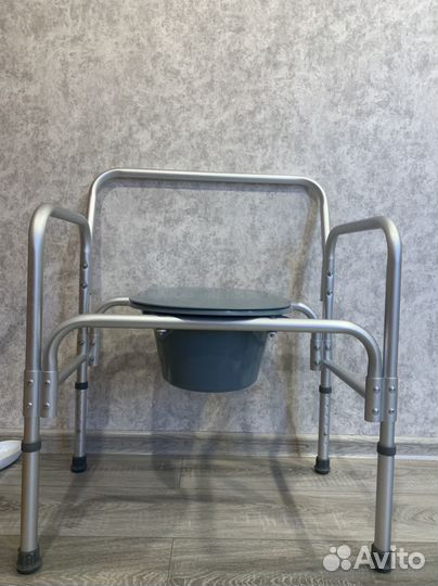 Санитарный стул - туалет для взрослых, пожилых