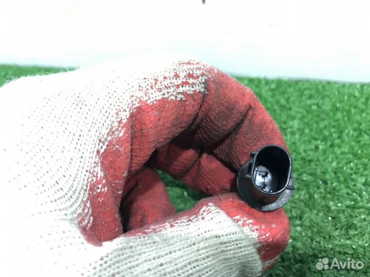 Датчик температуры воздуха Mercedes-Benz E-350