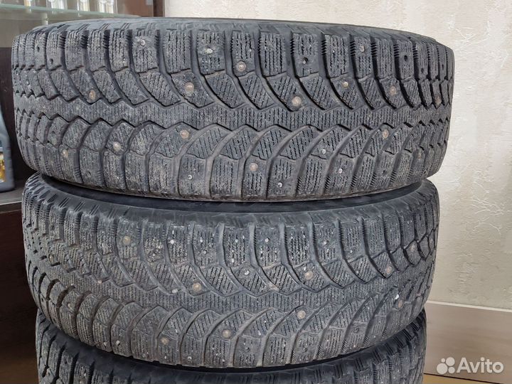 Bridgestone Blizzak Spike-01 185/65 R15 88T