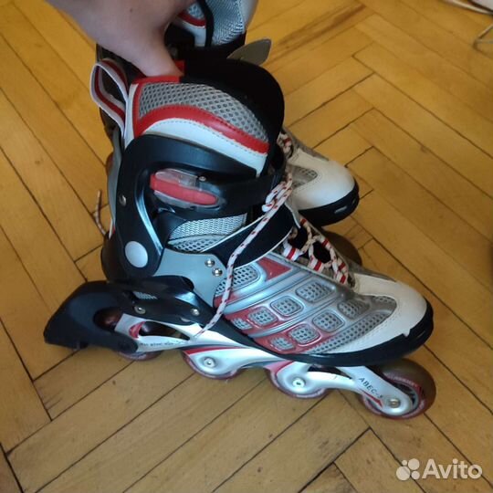 Ролики женские в отличном состоянии