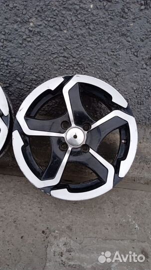 Литые диски на прицел R14