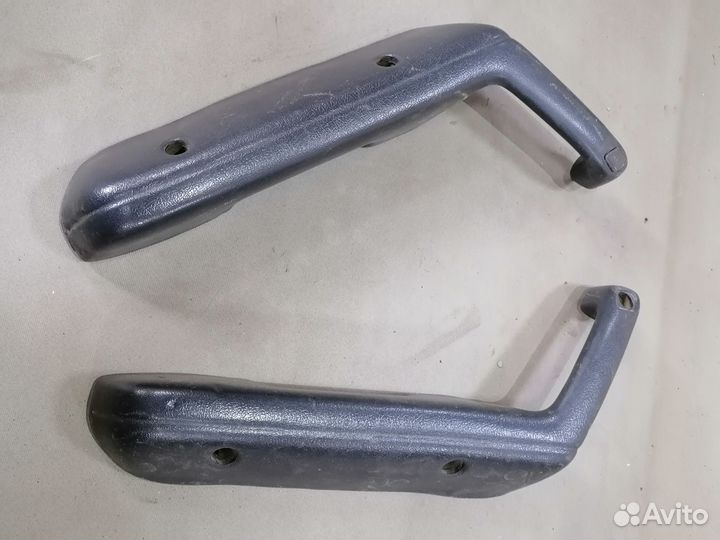 Ручка двери внутренняя Mazda 323 BF 1980-1989