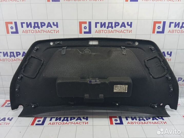 Обшивка крышки багажника Volkswagen Passat CC 3C8867605H8W4