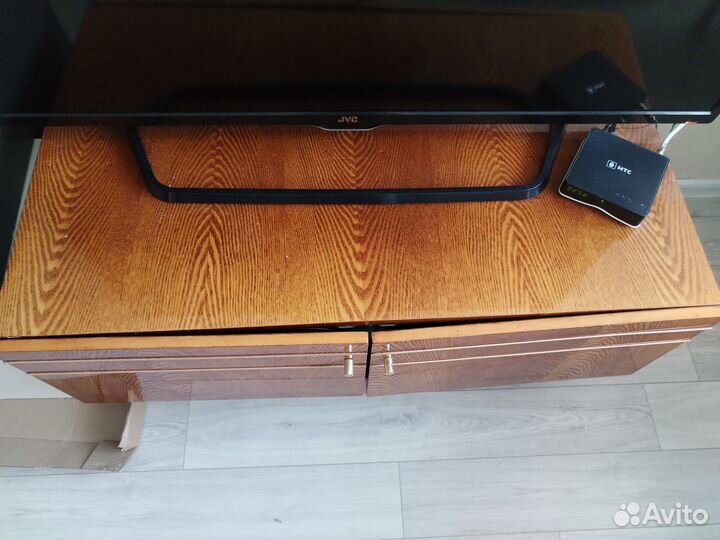 Тумба под телевизор