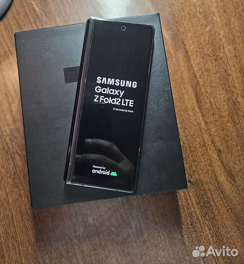 Смартфон Samsung Galaxy Z Fold2 12/256GB черный