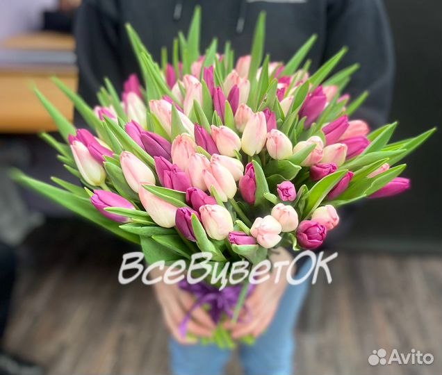 Тюльпаны купить в Москве