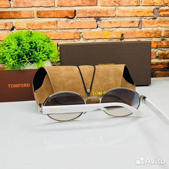 Солнцезащитные очки Tom Ford Unisex