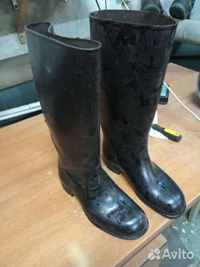 Резиновые сапоги