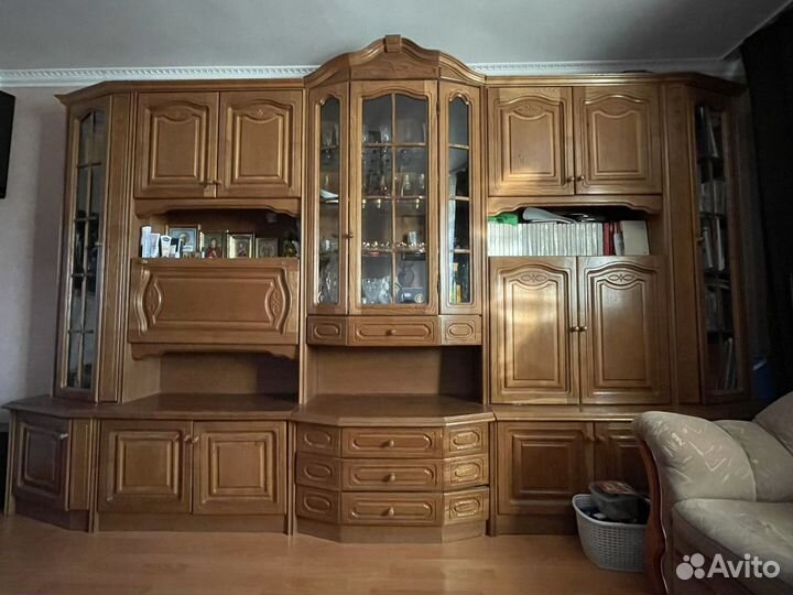 Стенка в гостиную