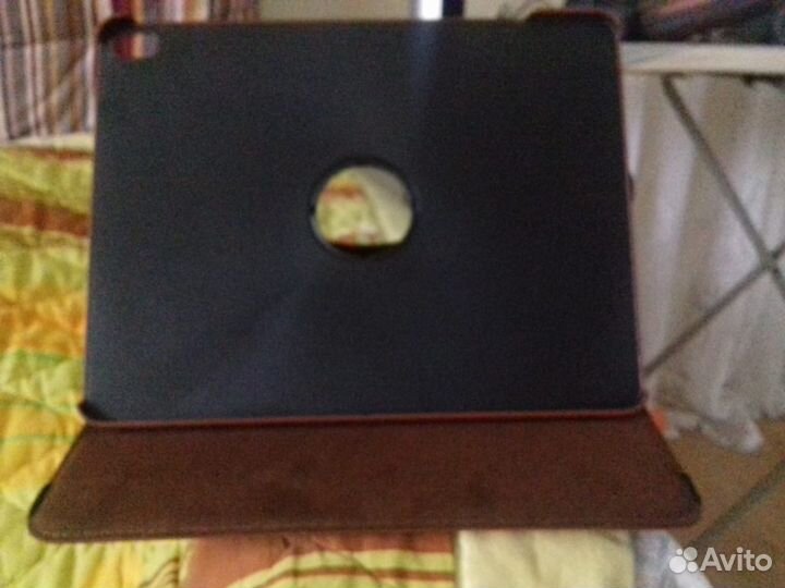 Чехол на iPad