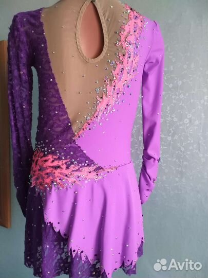 Костюм для фигурного катания 110