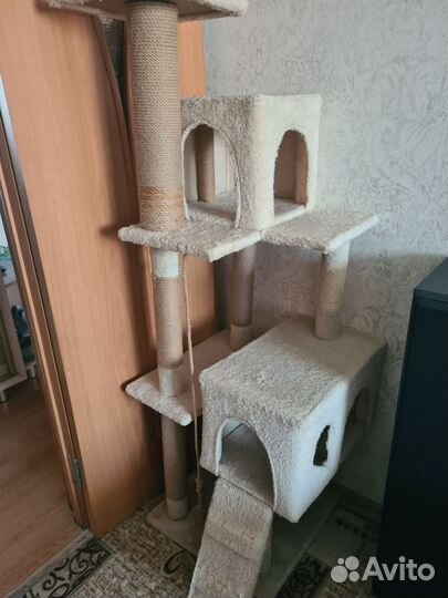 Домик для кошки с когтеточкой