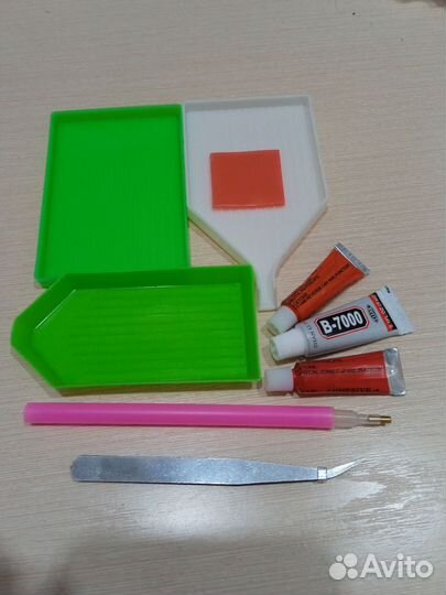 Лоток, пинцет, стилус, клей для алмазной мозаики