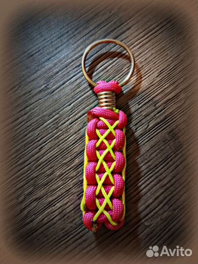 Брелок для ключей из парокорда ручная работа