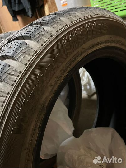 Hankook Winter I'Pike 215/55 R16 96T