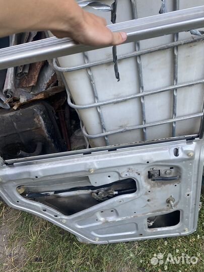 Дверь задняя левая ваз 21099