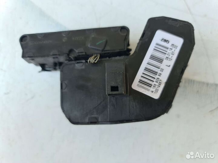 Блок регулировки левого сиденья Mercedes W166