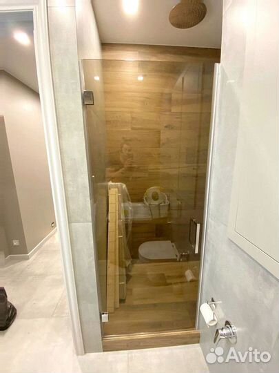 Стеклянная дверь по Вашему проекту