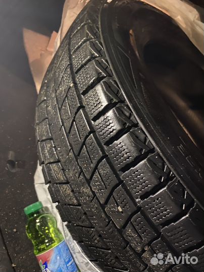 Dunlop Winter Maxx SJ8 225/60 R17