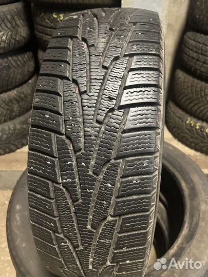 Kumho I'Zen KW31 215/60 R17