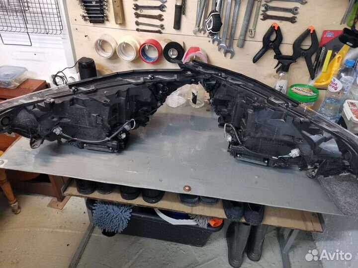 Продам фары Toyota RAV4 xa50 led, комплект