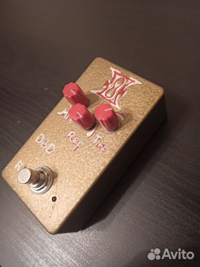 Гитарная педаль delay