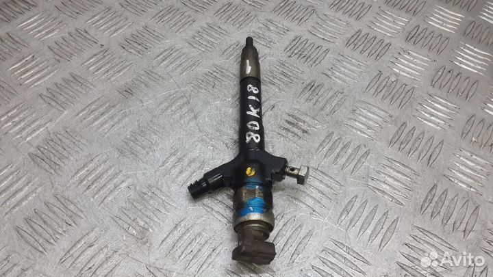 Форсунка топливная Mitsubishi L200 4 2010 1465A041