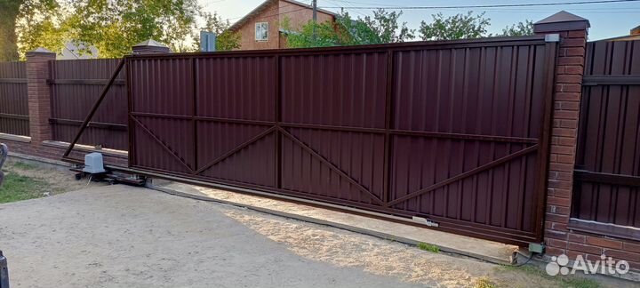 Откатные ворота для дома