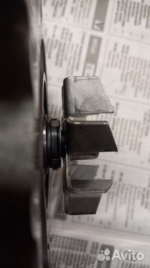 Помпа Renault двигателя к4м