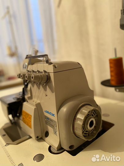 Оверлок промышленный