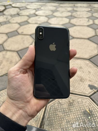 iPhone X, 64 ГБ