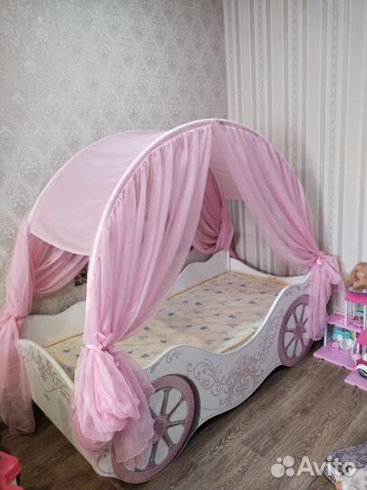 Детская кроватка карета