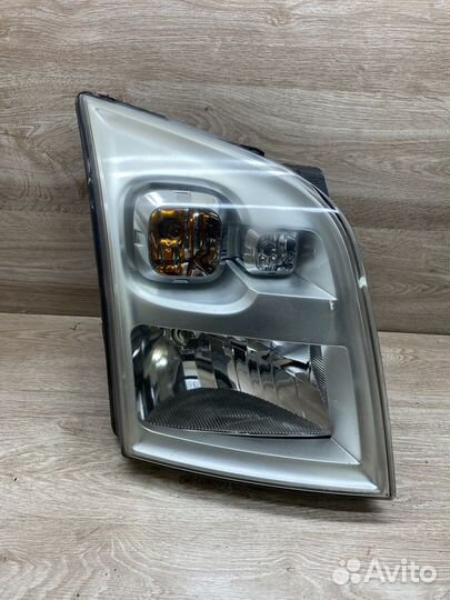 Фара передняя правая Ford Transit 7 Арт. 142721