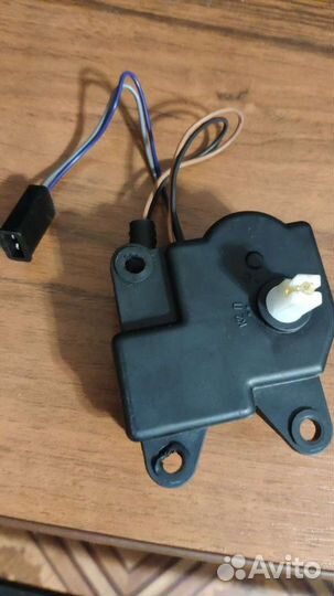 Моторедуктор заслонки отопителя ваз 2110-2112 Н/О