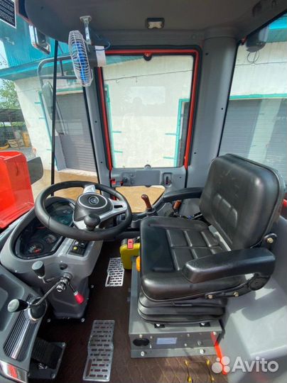 Фронтальный погрузчик Fort 33, 2023