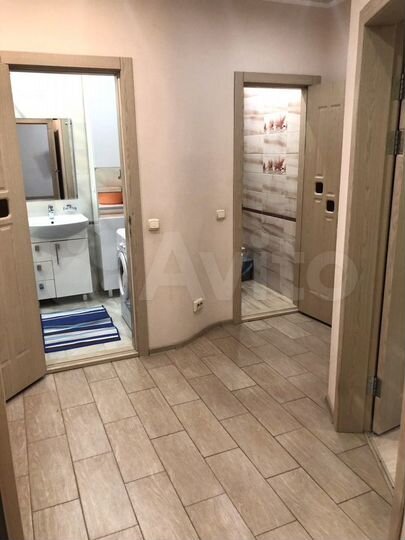 2-к. квартира, 60 м², 1/6 эт.